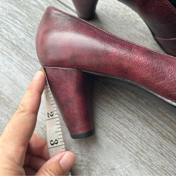 Clarks Indigo Burgundy Leather Mary Jane Pumps - Picture 14 of 14